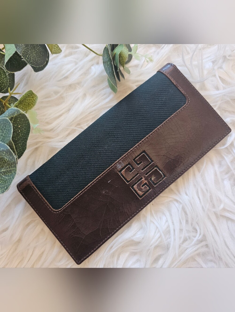 Givenchy Vintage 4G Continental Wallet